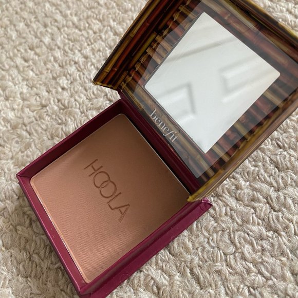 Benefit Hoola Bronzer - Picture 15 of 15